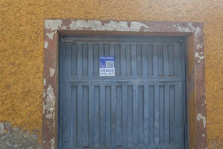 Casa à venda com 321m², 4 quartos e 5 vagas Casa à venda com 321m², 4 quartos e 5 vagasPlaquinha Instalada