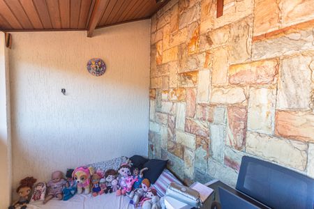 Casa à venda com 321m², 4 quartos e 5 vagas Casa à venda com 321m², 4 quartos e 5 vagasVaranda da Suíte 4 no 2° Pavimento