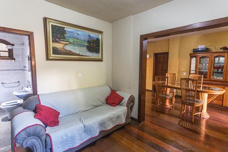 Casa à venda com 321m², 4 quartos e 5 vagas Casa à venda com 321m², 4 quartos e 5 vagasSala 2