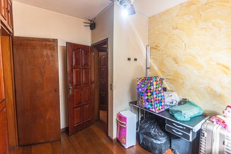 Casa à venda com 321m², 4 quartos e 5 vagas Casa à venda com 321m², 4 quartos e 5 vagasSuíte 3 no 2° Pavimento