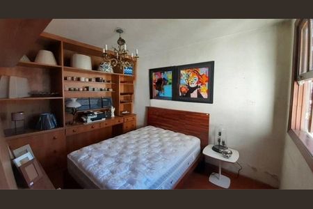 Casa à venda com 4 quartos, 160m² em Santo Amaro, São Paulo