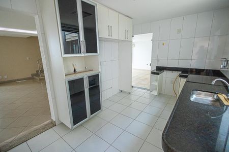 Casa à venda com 170m², 4 quartos e 3 vagasCozinha