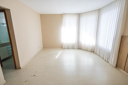 Casa à venda com 170m², 4 quartos e 3 vagasSuíte