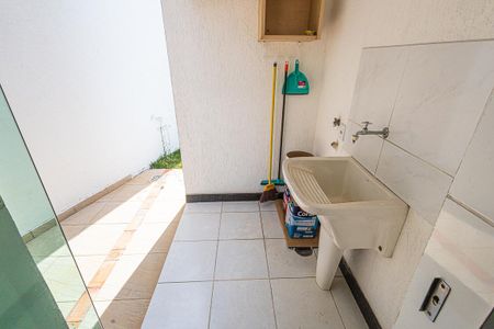Casa à venda com 170m², 4 quartos e 3 vagasÁrea de Serviço