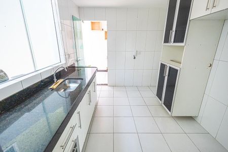 Casa à venda com 170m², 4 quartos e 3 vagasCozinha