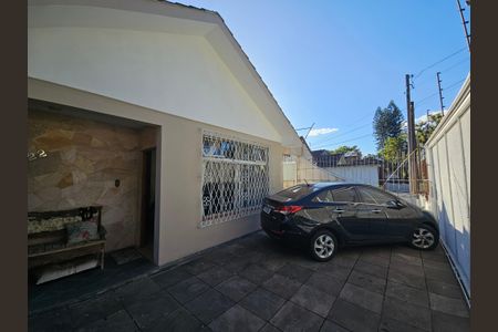 Casa à venda com 200m², 3 quartos e 2 vagas Casa à venda com 200m², 3 quartos e 2 vagasGaragem