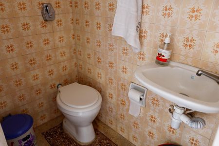 Casa à venda com 251m², 2 quartos e 2 vagasBanheiro