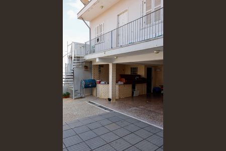 Casa à venda com 251m², 2 quartos e 2 vagasQuintal