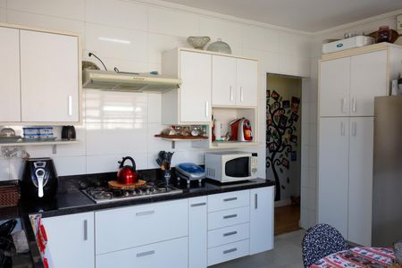 Casa à venda com 251m², 2 quartos e 2 vagasCozinha