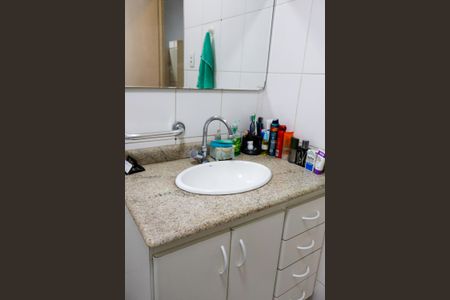 Casa à venda com 251m², 2 quartos e 2 vagasBanheiro