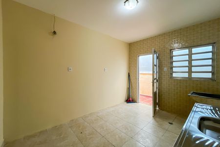 Casa para alugar com 75m², 2 quartos e 1 vaga Casa para alugar com 75m², 2 quartos e 1 vagaCozinha e Área de Serviço