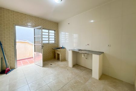 Casa para alugar com 75m², 2 quartos e 1 vaga Casa para alugar com 75m², 2 quartos e 1 vagaCozinha e Área de Serviço