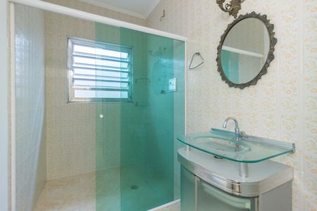 Banheiro de casa para alugar com 2 quartos, 75m² em Jaraguá, São Paulo