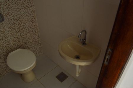 Casa de condomínio à venda com 100m², 3 quartos e 1 vagaLavabo
