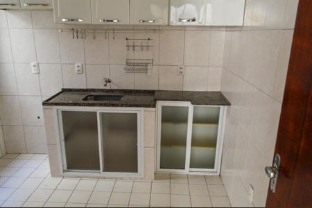 Casa de condomínio à venda com 100m², 3 quartos e 1 vagaCozinha