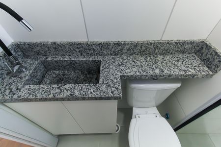 Apartamento para alugar com 41m², 2 quartos e sem vaga Apartamento para alugar com 41m², 2 quartos e sem vagaBanheiro