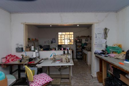 Casa à venda com 166m², 3 quartos e 2 vagasEdicula