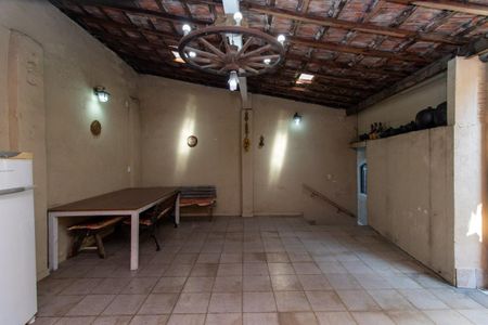 Casa à venda com 166m², 3 quartos e 2 vagasArea comum