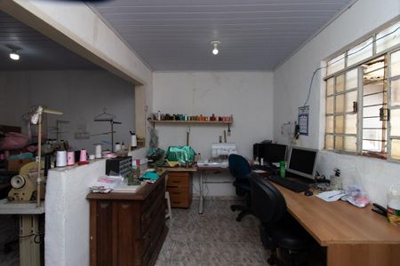 Casa à venda com 166m², 3 quartos e 2 vagasEdicula