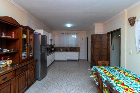 Casa à venda com 166m², 3 quartos e 2 vagasEdicula