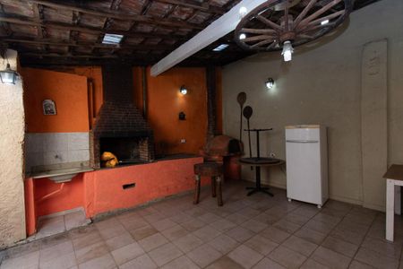 Casa à venda com 166m², 3 quartos e 2 vagasArea comum