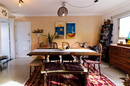 Apartamento à venda com 82m², 2 quartos e 2 vagas Apartamento à venda com 82m², 2 quartos e 2 vagasSala de Jantar