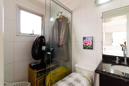 Apartamento à venda com 82m², 2 quartos e 2 vagas Apartamento à venda com 82m², 2 quartos e 2 vagasBanheiro da Suíte