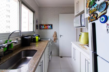 Apartamento à venda com 82m², 2 quartos e 2 vagas Apartamento à venda com 82m², 2 quartos e 2 vagasCozinha