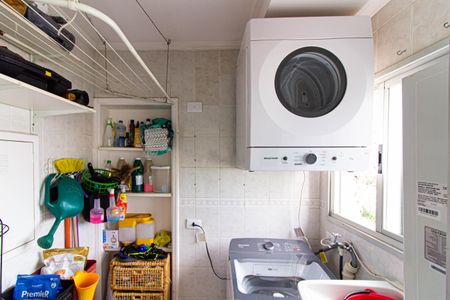 Apartamento à venda com 82m², 2 quartos e 2 vagas Apartamento à venda com 82m², 2 quartos e 2 vagasÁrea de Serviço