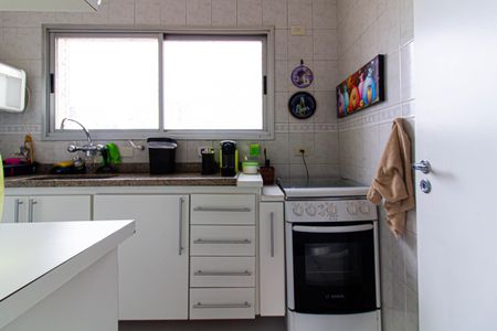 Apartamento à venda com 82m², 2 quartos e 2 vagas Apartamento à venda com 82m², 2 quartos e 2 vagasCozinha