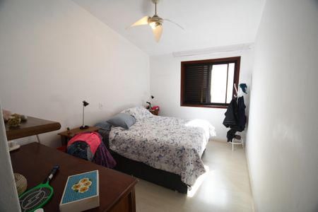 Casa à venda com 340m², 4 quartos e 2 vagasQuarto Suíte 1