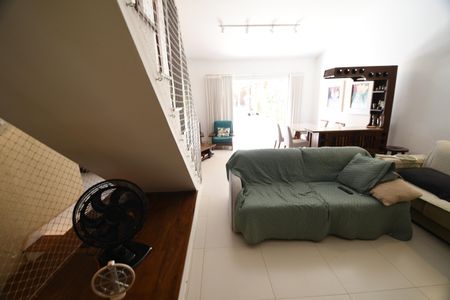 Casa à venda com 340m², 4 quartos e 2 vagasSala