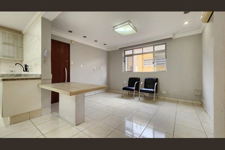 Apartamento para alugar com 70m², 2 quartos e 1 vaga Apartamento para alugar com 70m², 2 quartos e 1 vagaSala