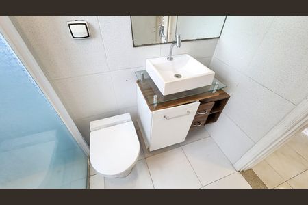 Apartamento para alugar com 70m², 2 quartos e 1 vaga Apartamento para alugar com 70m², 2 quartos e 1 vagaBanheiro