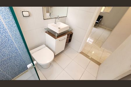 Apartamento para alugar com 70m², 2 quartos e 1 vaga Apartamento para alugar com 70m², 2 quartos e 1 vagaBanheiro