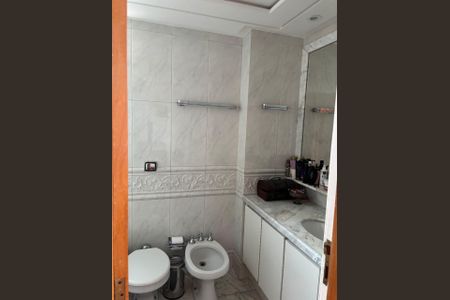 Apartamento à venda com 182m², 4 quartos e 4 vagas Apartamento à venda com 182m², 4 quartos e 4 vagasSuíte Master