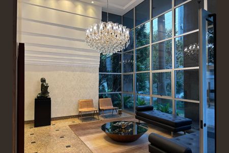 Apartamento à venda com 182m², 4 quartos e 4 vagas Apartamento à venda com 182m², 4 quartos e 4 vagasHall Social