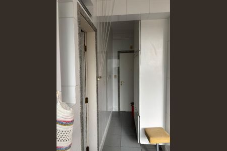 Apartamento à venda com 182m², 4 quartos e 4 vagas Apartamento à venda com 182m², 4 quartos e 4 vagasÁrea de Serviço