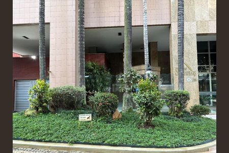 Apartamento à venda com 182m², 4 quartos e 4 vagas Apartamento à venda com 182m², 4 quartos e 4 vagasFachada prédio