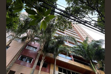 Apartamento à venda com 182m², 4 quartos e 4 vagas Apartamento à venda com 182m², 4 quartos e 4 vagasFachada prédio