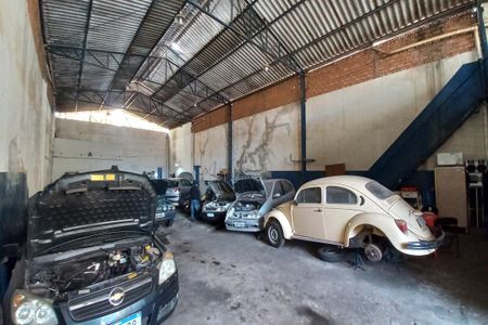 Casa à venda com 419m², 4 quartos e 1 vagaBarracão