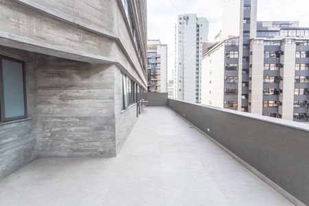 Apartamento à venda com 155m², 2 quartos e 3 vagasVaranda
