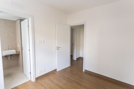 Apartamento à venda com 155m², 2 quartos e 3 vagasQuarto 2