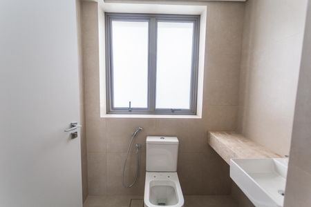 Apartamento à venda com 155m², 2 quartos e 3 vagasBanheiro do Quarto 2