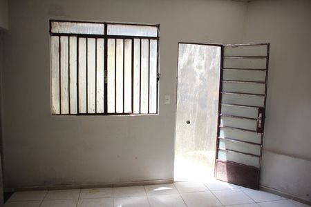 Casa para alugar com 45m², 2 quartos e sem vagaSala