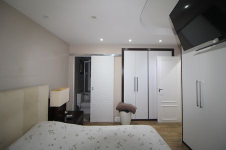 Apartamento à venda com 140m², 3 quartos e 3 vagasSuíte 2