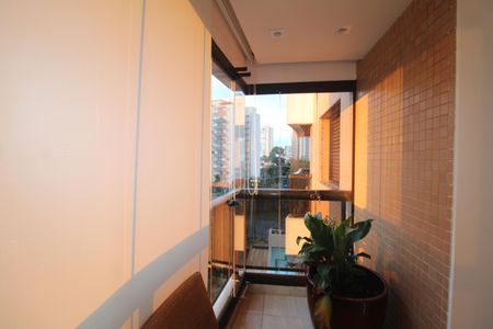 Apartamento à venda com 140m², 3 quartos e 3 vagasSala - Varanda