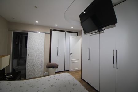 Apartamento à venda com 140m², 3 quartos e 3 vagasSuíte 2