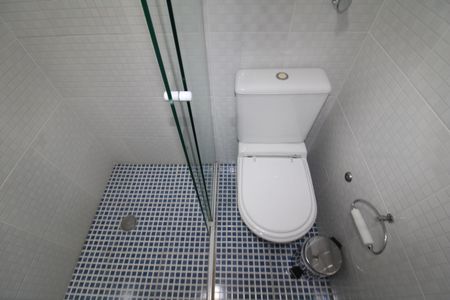 Apartamento à venda com 140m², 3 quartos e 3 vagasBanheiro da Suíte 1