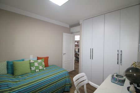 Apartamento à venda com 140m², 3 quartos e 3 vagasSuíte 1